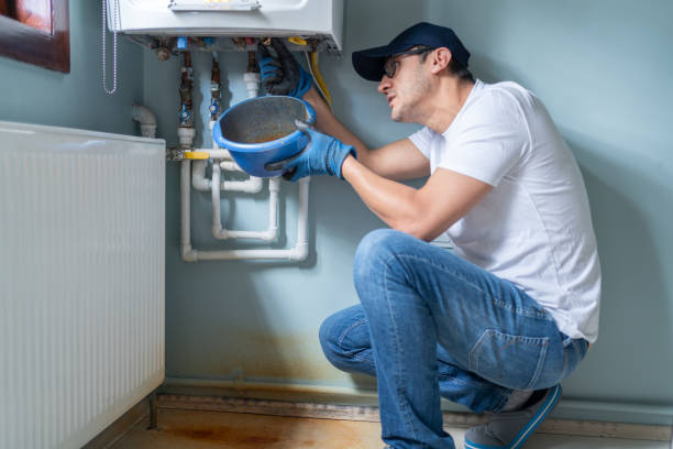 Best Toilet Repair Services  in Floresville, TX
